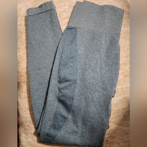 Blue workout leggings